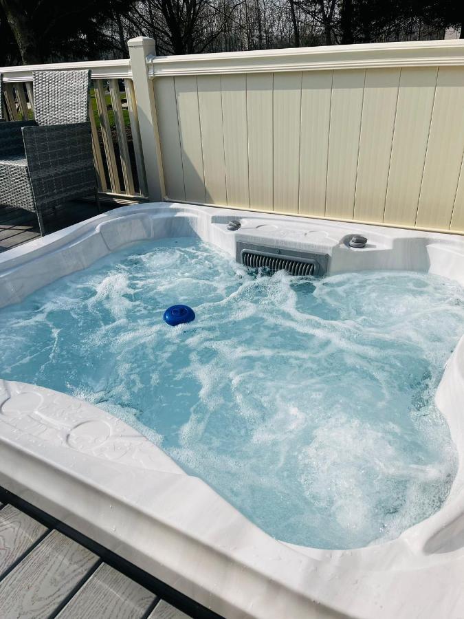 Stone Beck Lodge With Hot Tub York Zewnętrze zdjęcie
